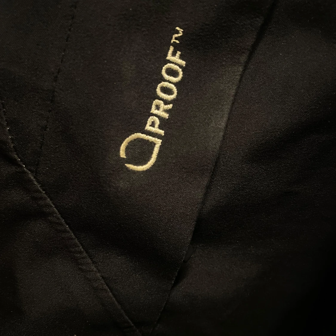 Svart vindjacka från Haglöfs - 2