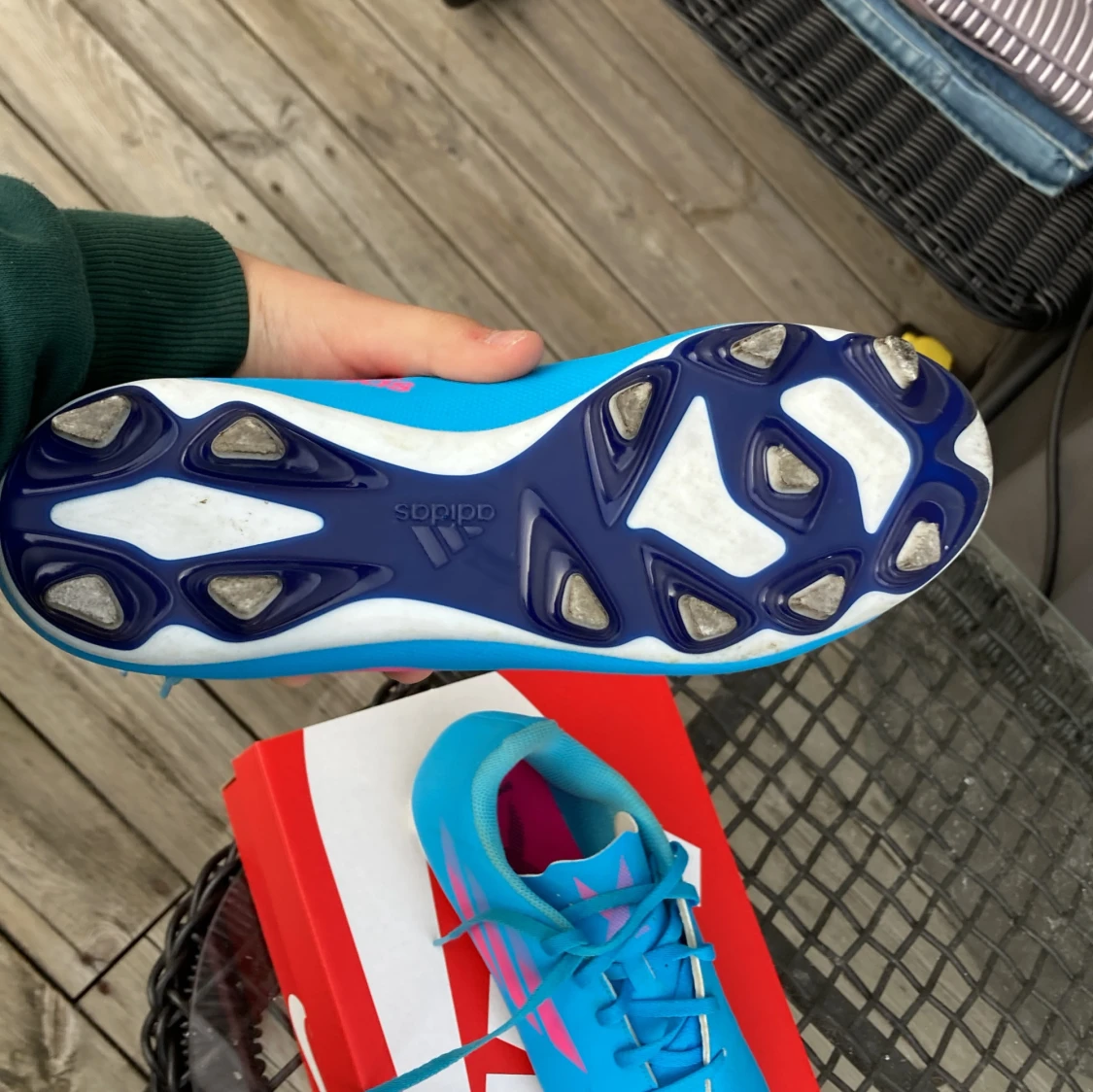 Blå fotbollsskor från Adidas - 1