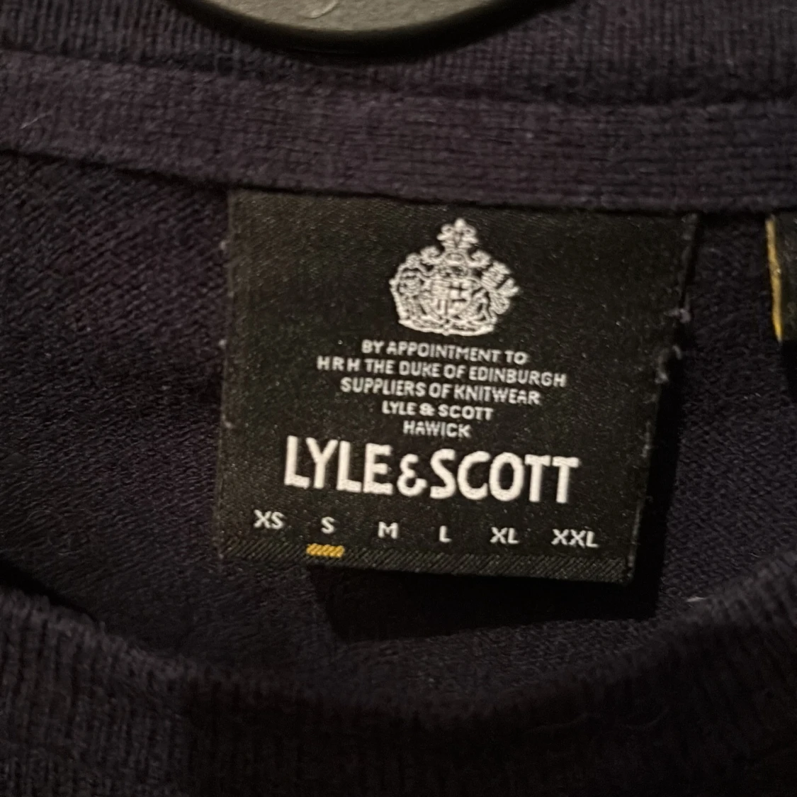 Mörkblå tröja från Lyle & Scott - 2