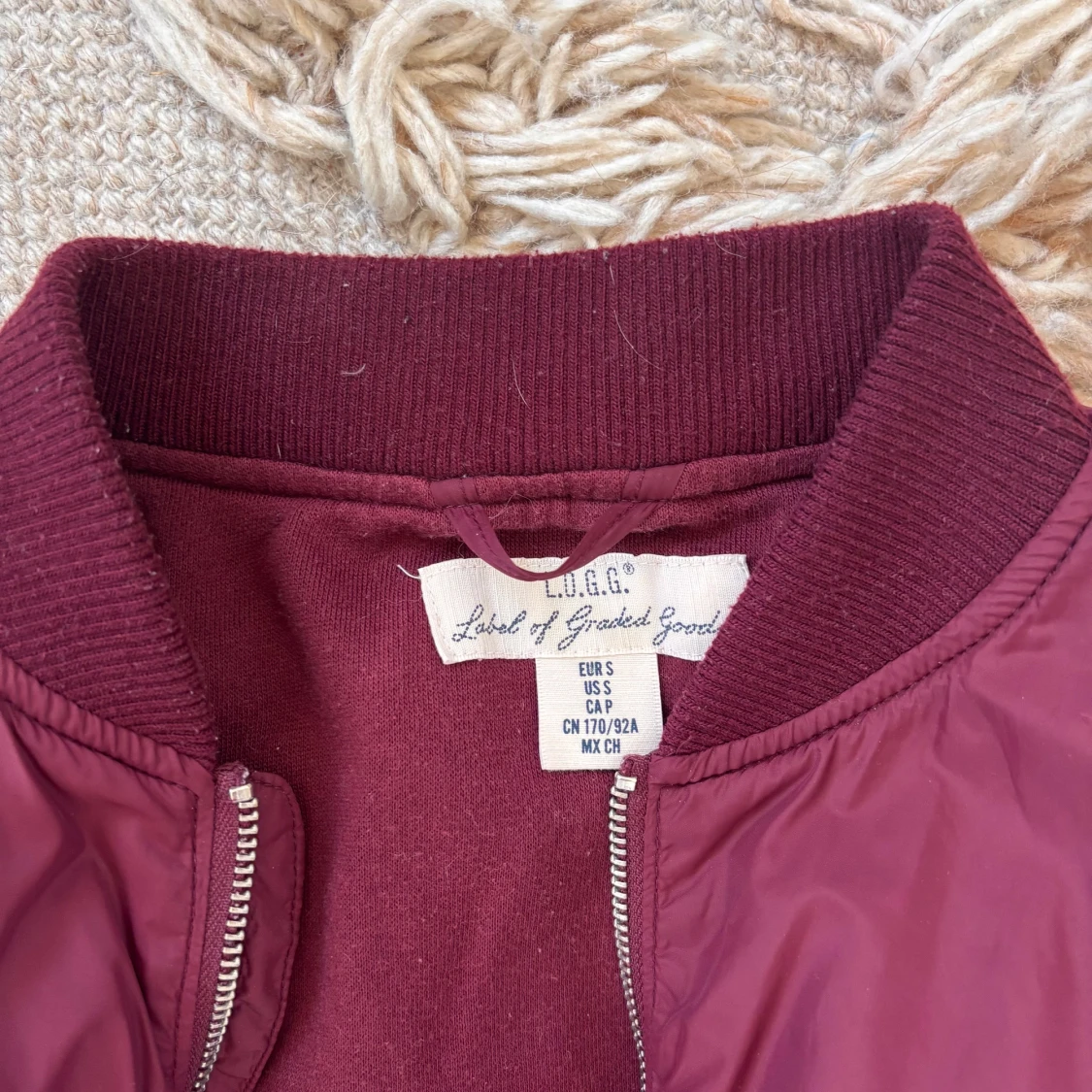 Vinröd bomberjacka! - 4