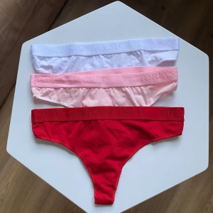 Helt nya Victoria Secret trosor - Väldigt snygga bomullstrosor från Victoria’s Secret❤️