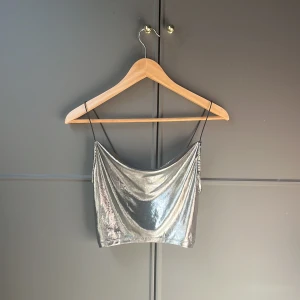 Festtopp - Festtopp i silver💕