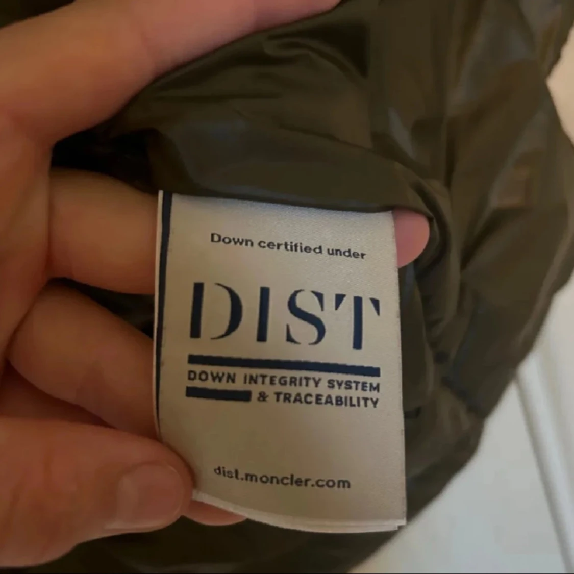 Olivgrön väst från Moncler - 3