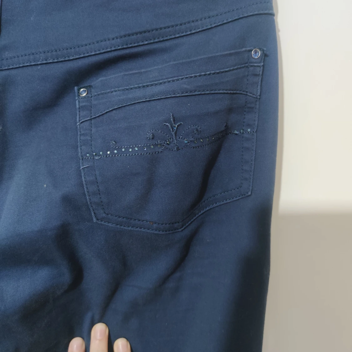 Blå lågmidjade jeans  - 3