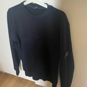 Stone island tröja  - Fint i skick, pris kan diskuteras 