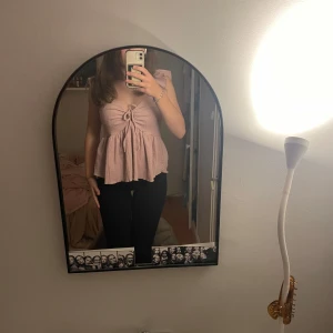 Rosa blus från lager - Säljer min superfina tröja från lager 157. Ett älskat plagg med noll slitningar. Köpte för 150kr. Priset kan diskuteras💕