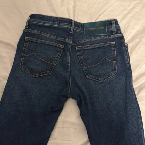 Jacob cohen jeans - Snygga blå jeans från Jacob Cohën i modellen Bard, använda 1-2 gånger endast, ingen tecken på slitning
