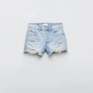 Zara jeansshorts -  Super söta jeans shorts från zara 💞💞SKRIV FÖR MER BILDER