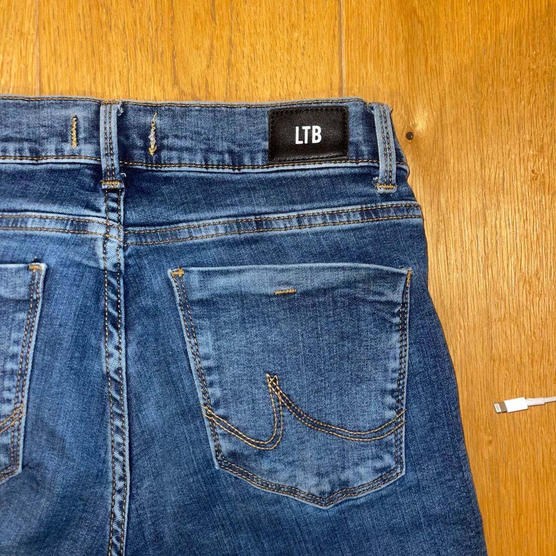Blå bootcut jeans från LTB - 3
