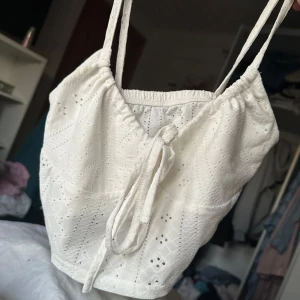 Topp - Supersöt kort topp/linne