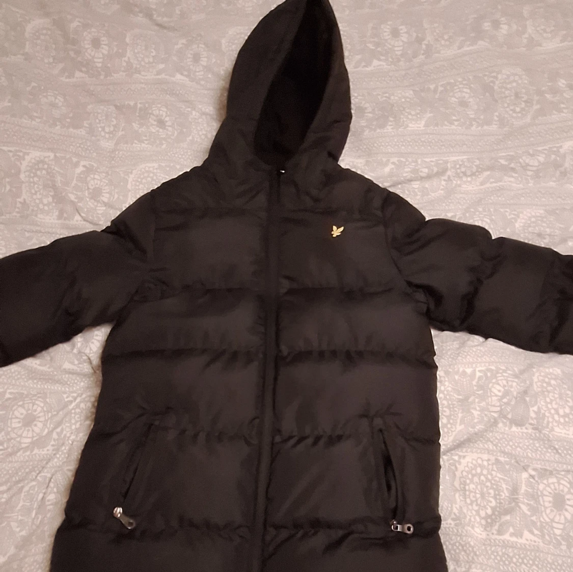 Svart pufferjacka från Lyle & Scott