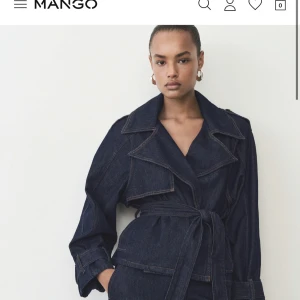 SÖKER Mörkblå jeansjacka från Mango - SÖKER denna jeans jacka från mango, storlek Xs, s eller m
