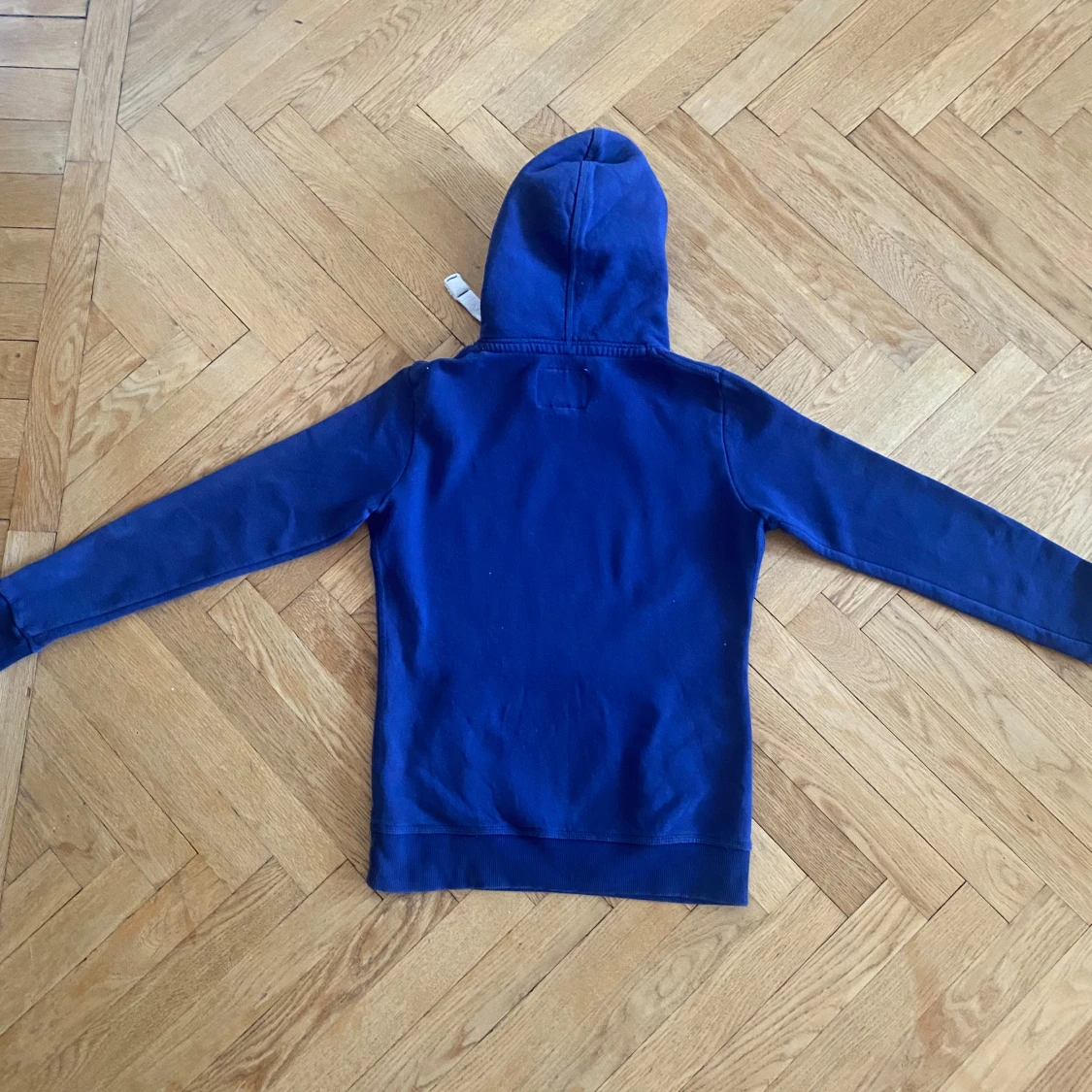 Blå hoodie från SuperDry - 2