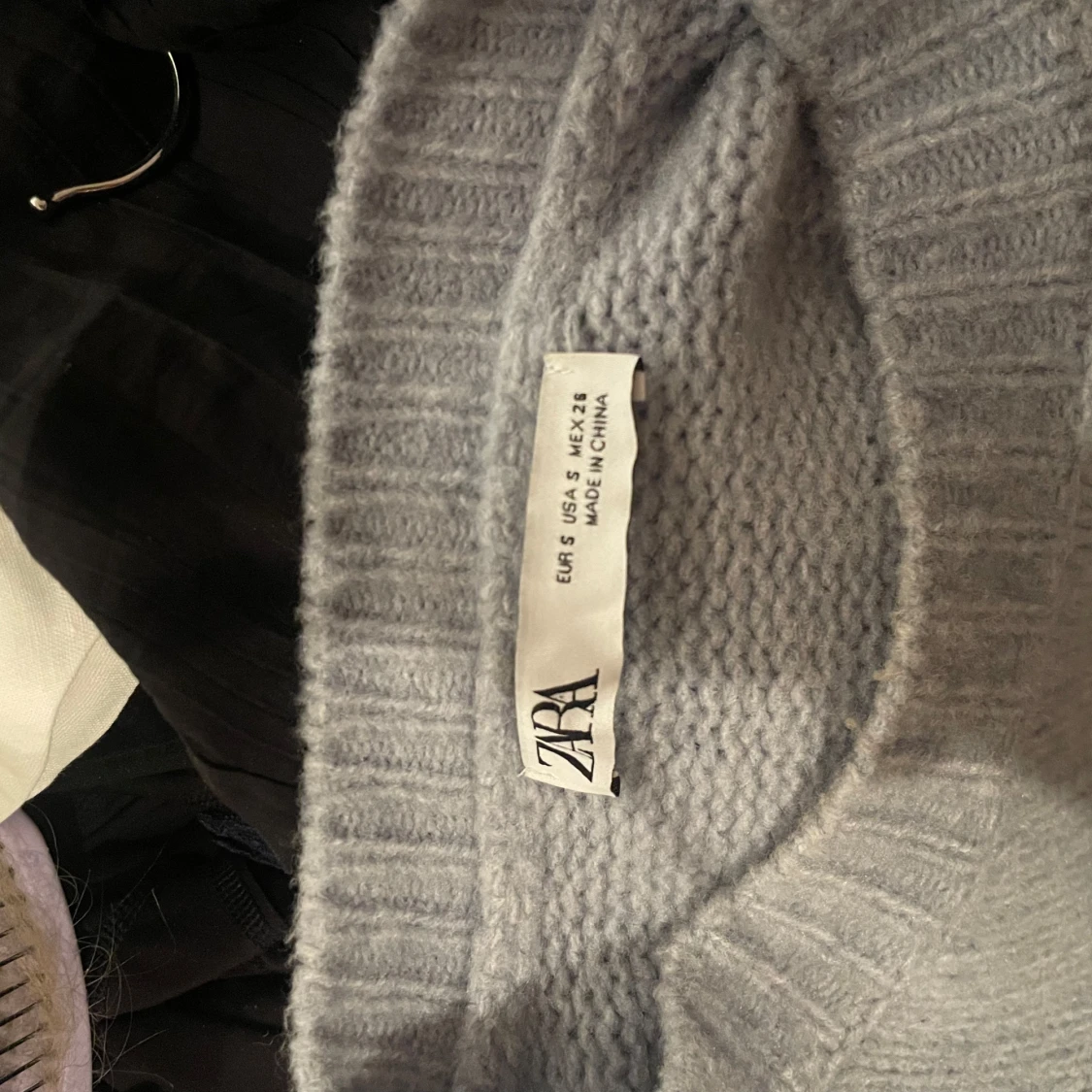 Ny Ljusblå stickad tröja från Zara - 2