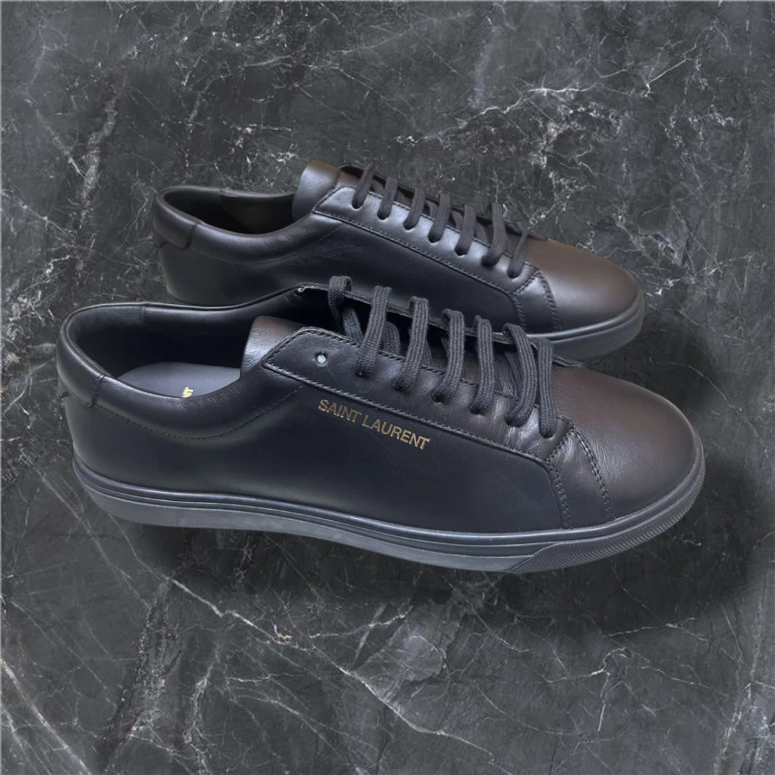 Saint Lauren skor (helst byten)