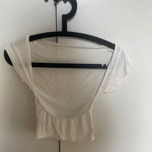 Vit topp - Anvönd ca 3 ggr