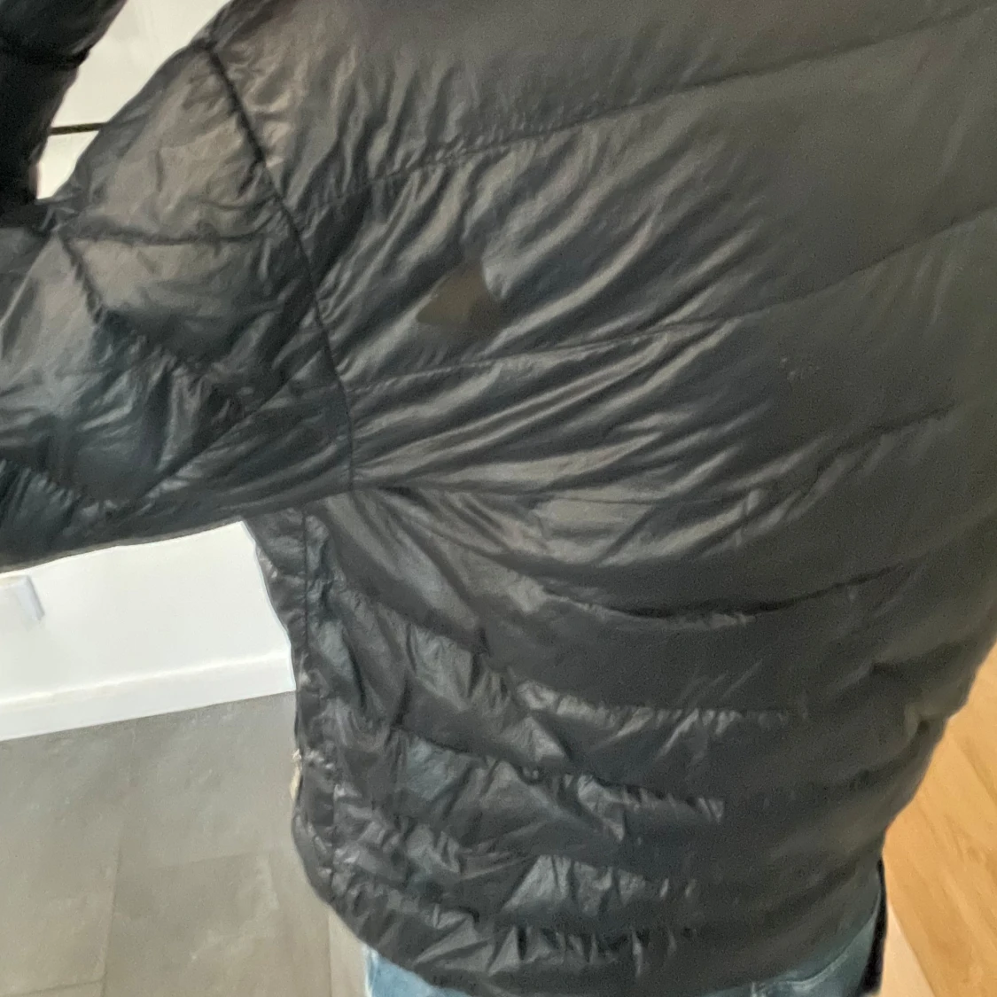 Svart pufferjacka från Moncler - 3