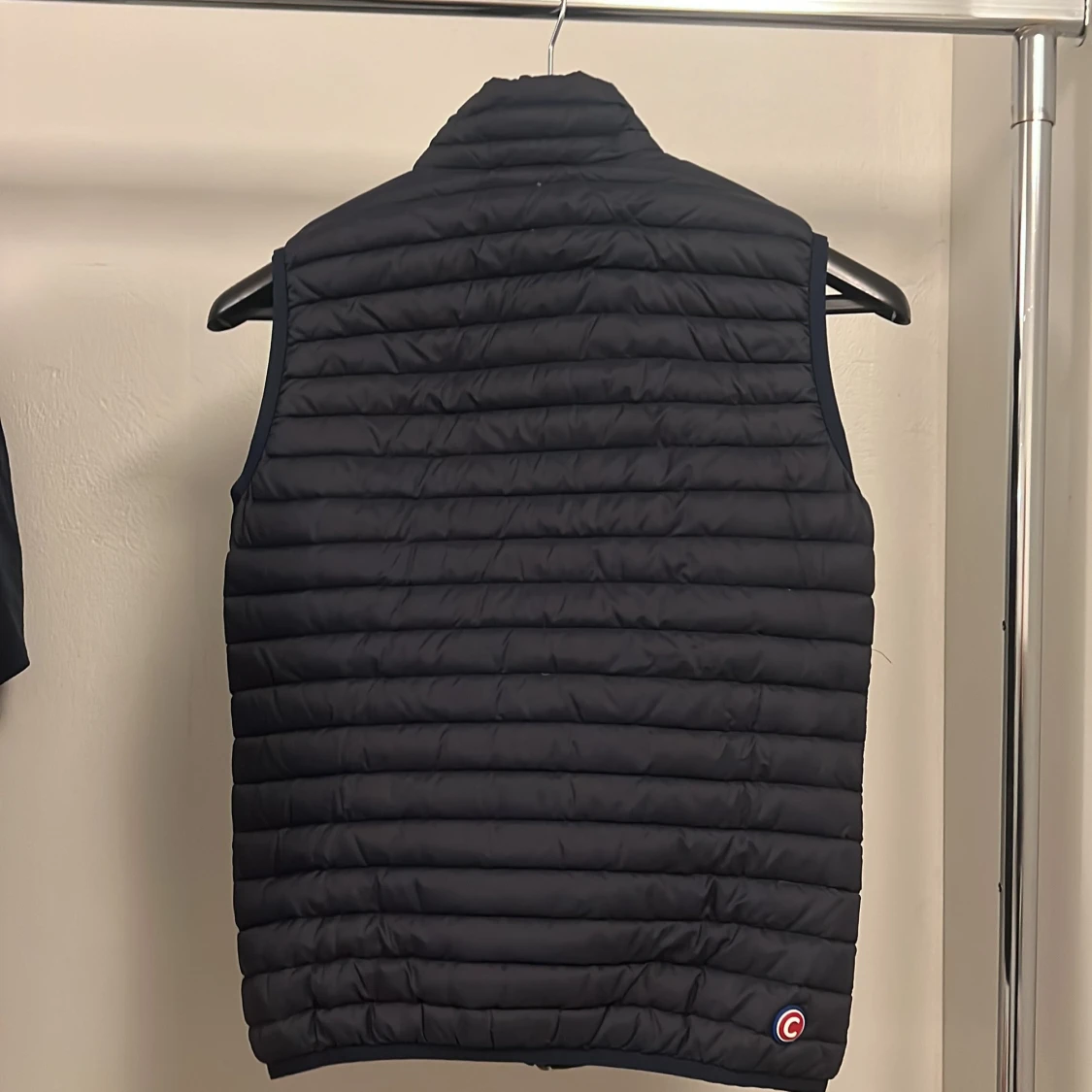 Svart dunväst från Colmar - 1