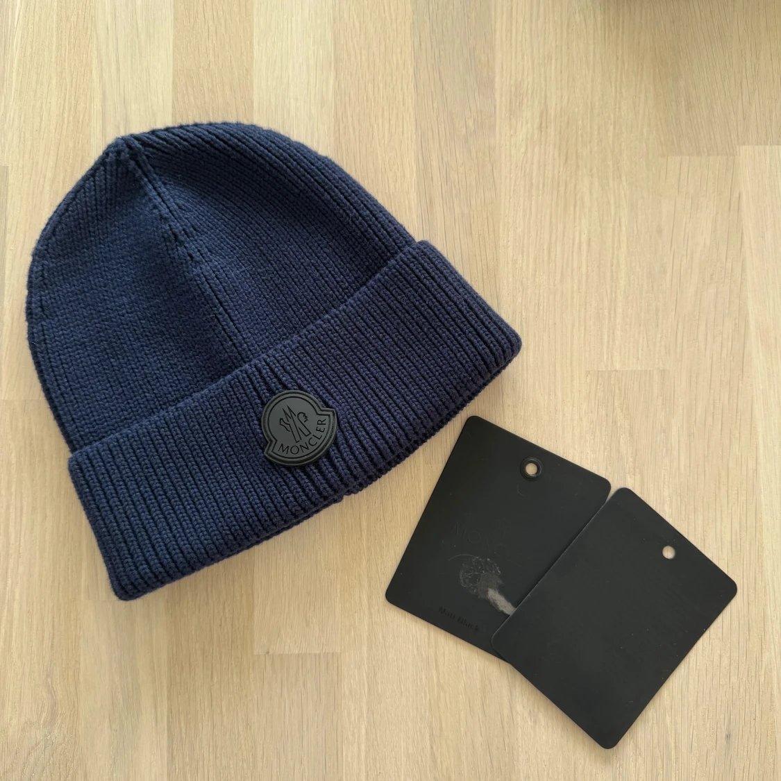 Moncler mössa mörkblå  - 1