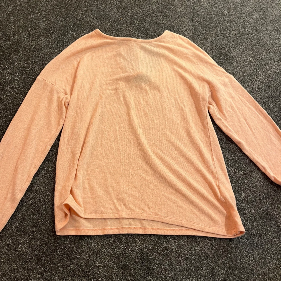 Ljusrosa långärmad tröja med knyt