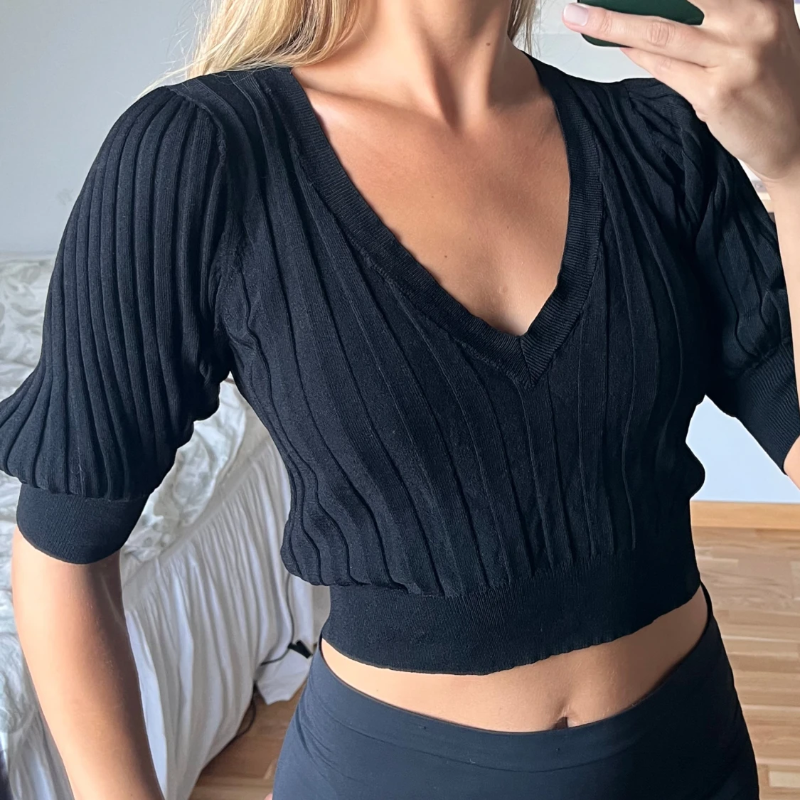 Svart ribbad topp - 2