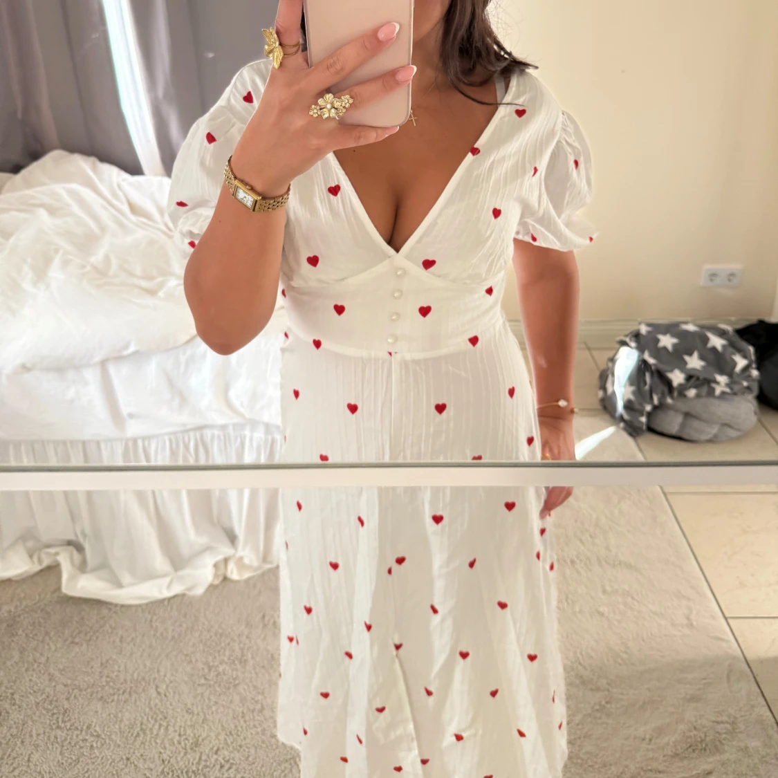 Vit långklänning med röda hjärtan - 4