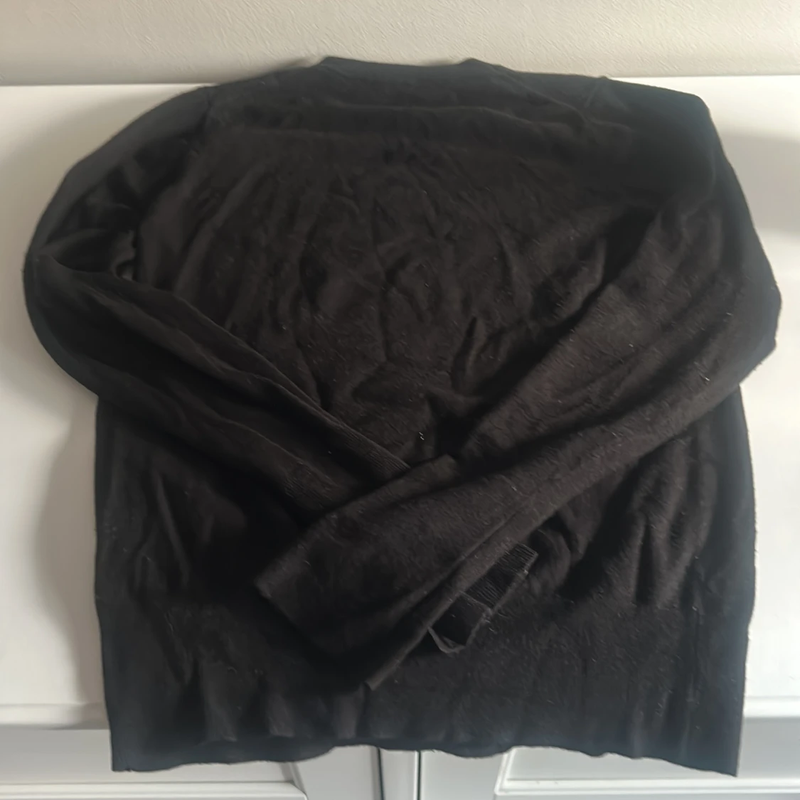 Svart stickad tröja med knappar från Zara - 2