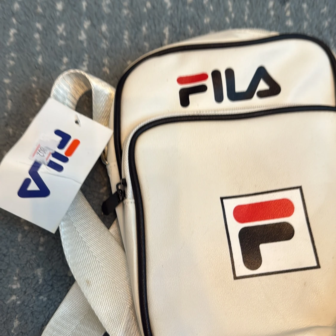 Vit axelväska från FILA - 2