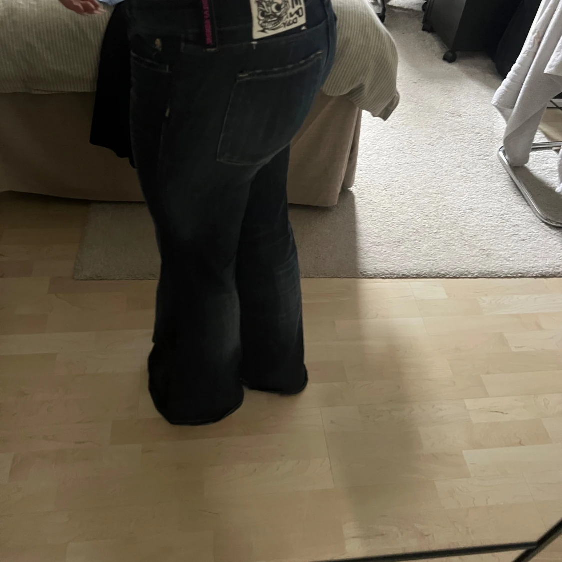 Mörkblå bootcut jeans  - 1