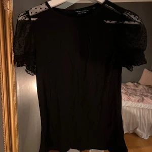 Svart topp - Super söt men kommer ej till användning🥰