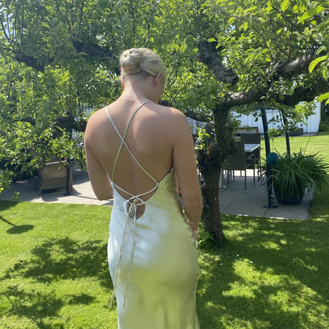 Balklänning/satinklänning - 90