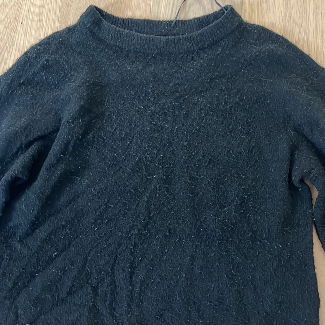Svart stickad tröja från 157 - 1