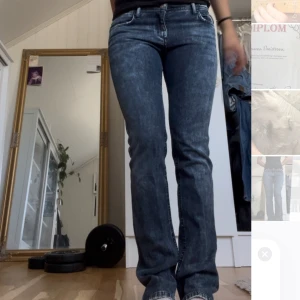 Lågmidaje jeans Lois  - 36 midja rakt över innerben 82. Aldrig använda, är ca 173  