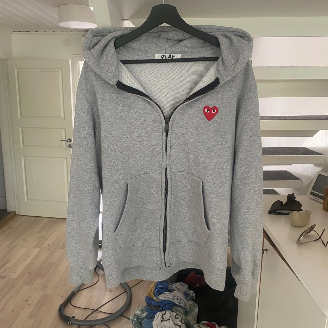 Grå hoodie Comme des Garçons Play S