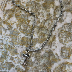 Chrome hearts kedja  - Snygg chrome kedja, längd 65cm oanvänd 