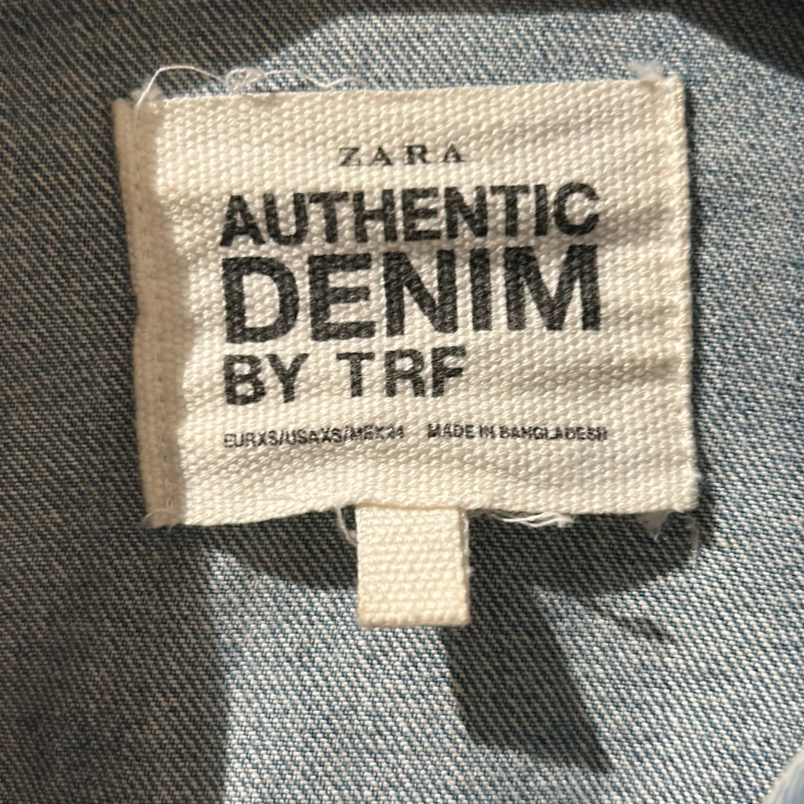 Ljusblå jeansjacka från Zara - 1