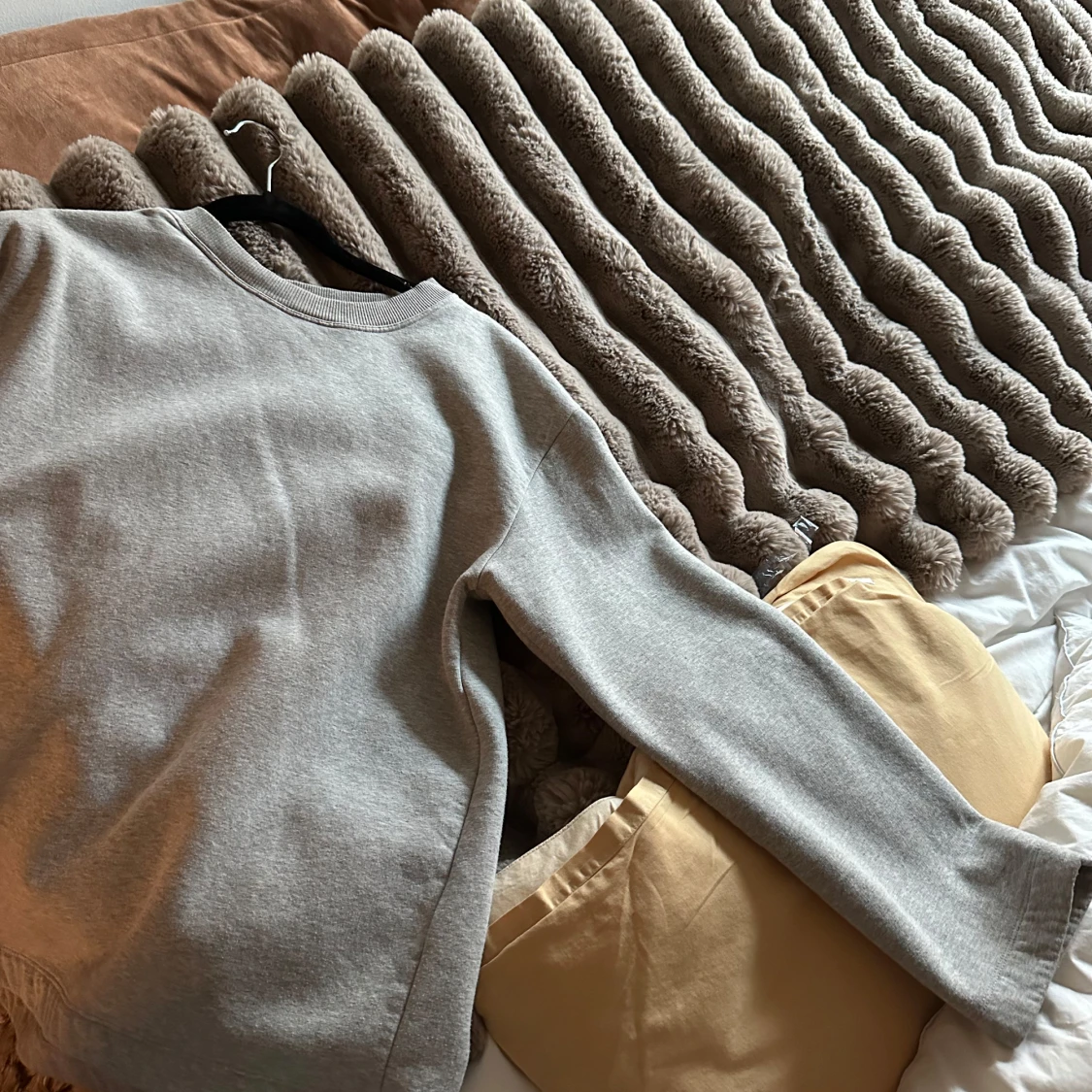 Sweatshirt utsvängd arm - 1