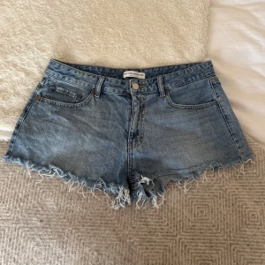 Skitsnygga shorts - ❤️REA❤️ lägger ut igen, nu med lägre pris! 3 för 2 gäller på alla annonser, billigast blir gratis☺️ Kan ge ännu mer rabatt vid köp av fler plagg än så, allt ska bort!