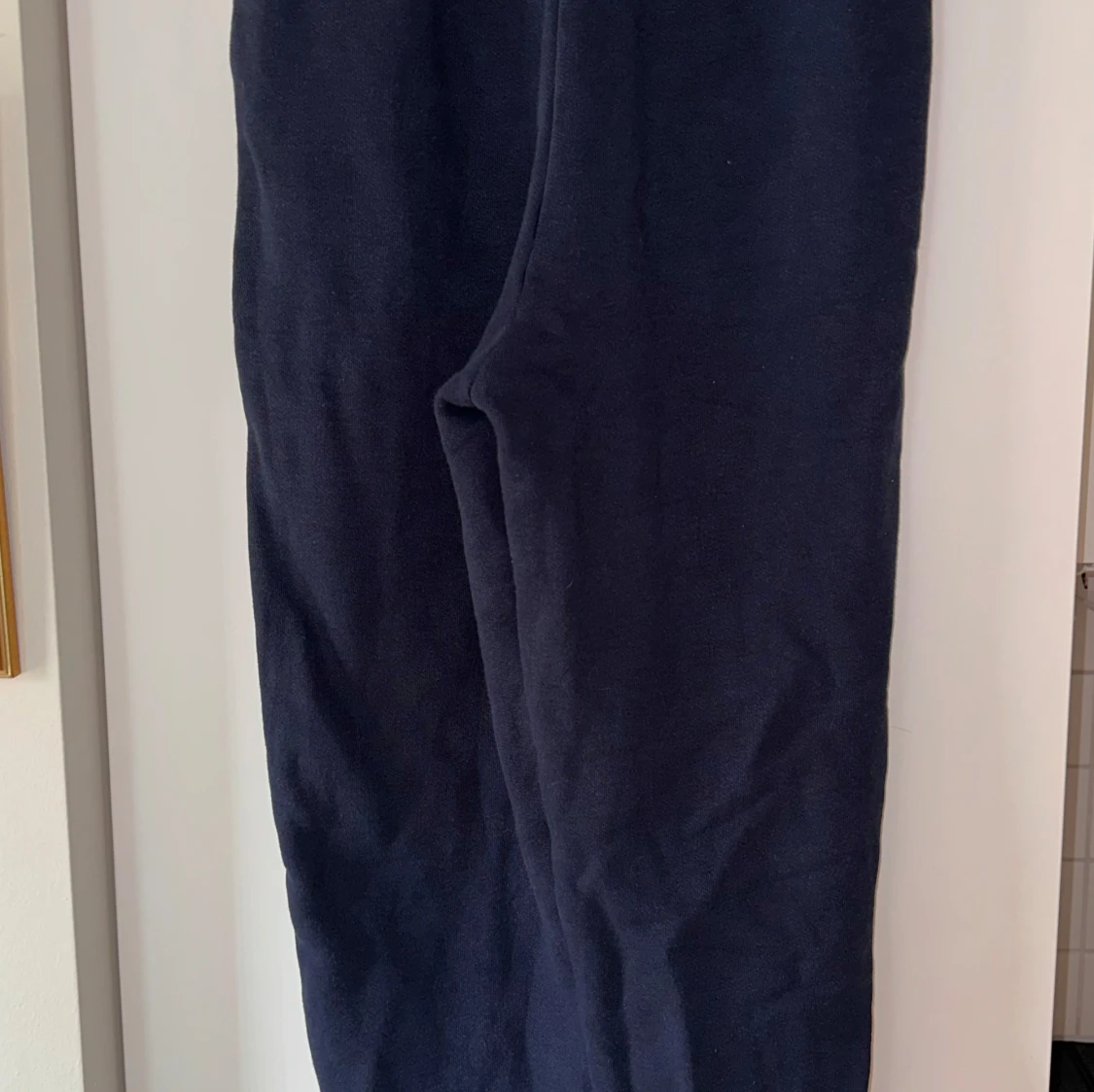 Mörkblå mjukisbyxor Tommy Jeans - 1