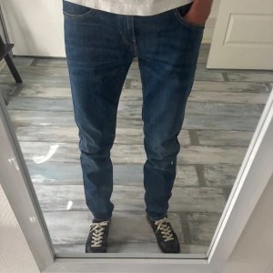 Replay Anbass  - Säljer ett par fina Replay Anbass som är i väldigt bra skick. Storlek 30/32. Nypris runt 1499kr.      Hör av er vid frågor!