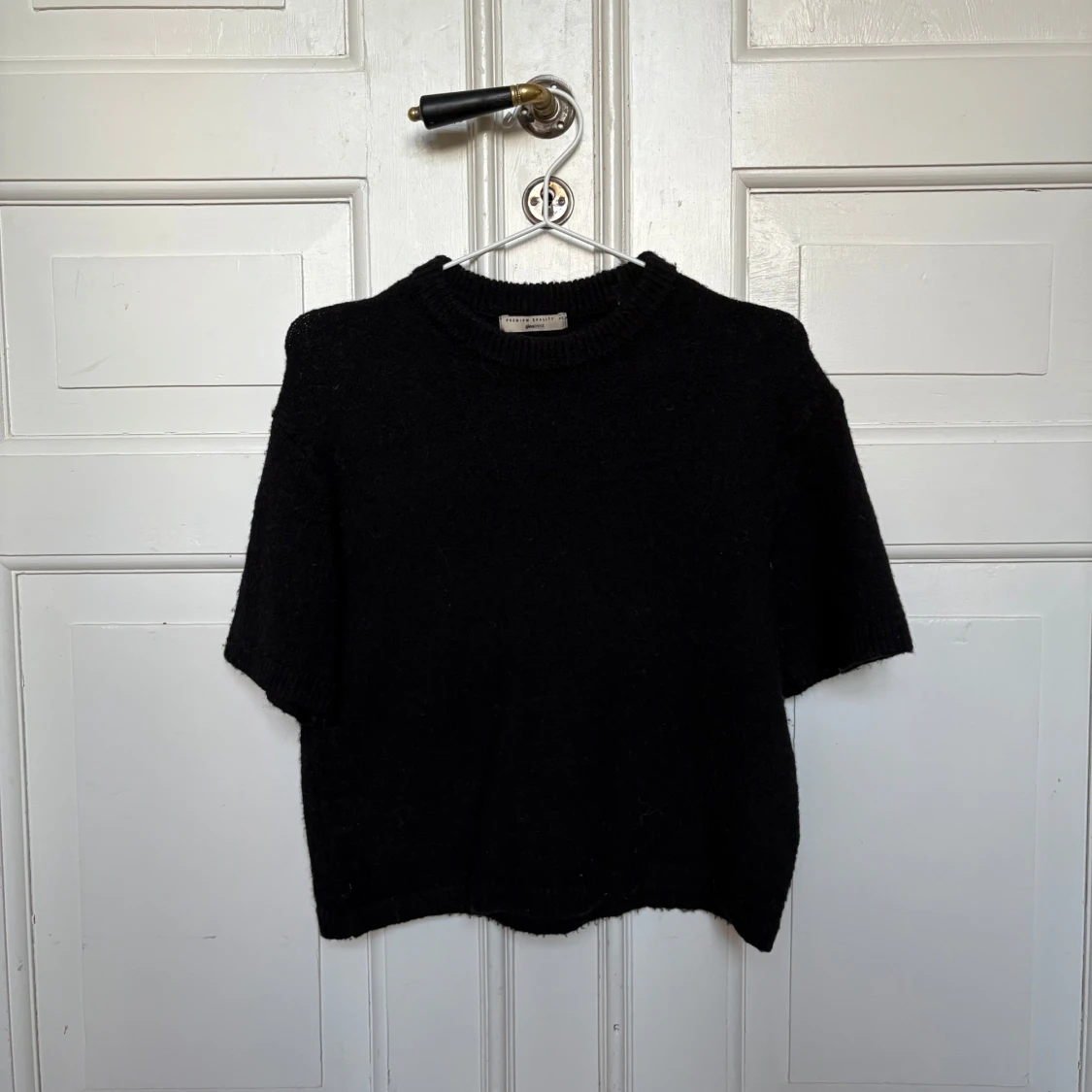 Svart stickad tröja Gina Tricot XS