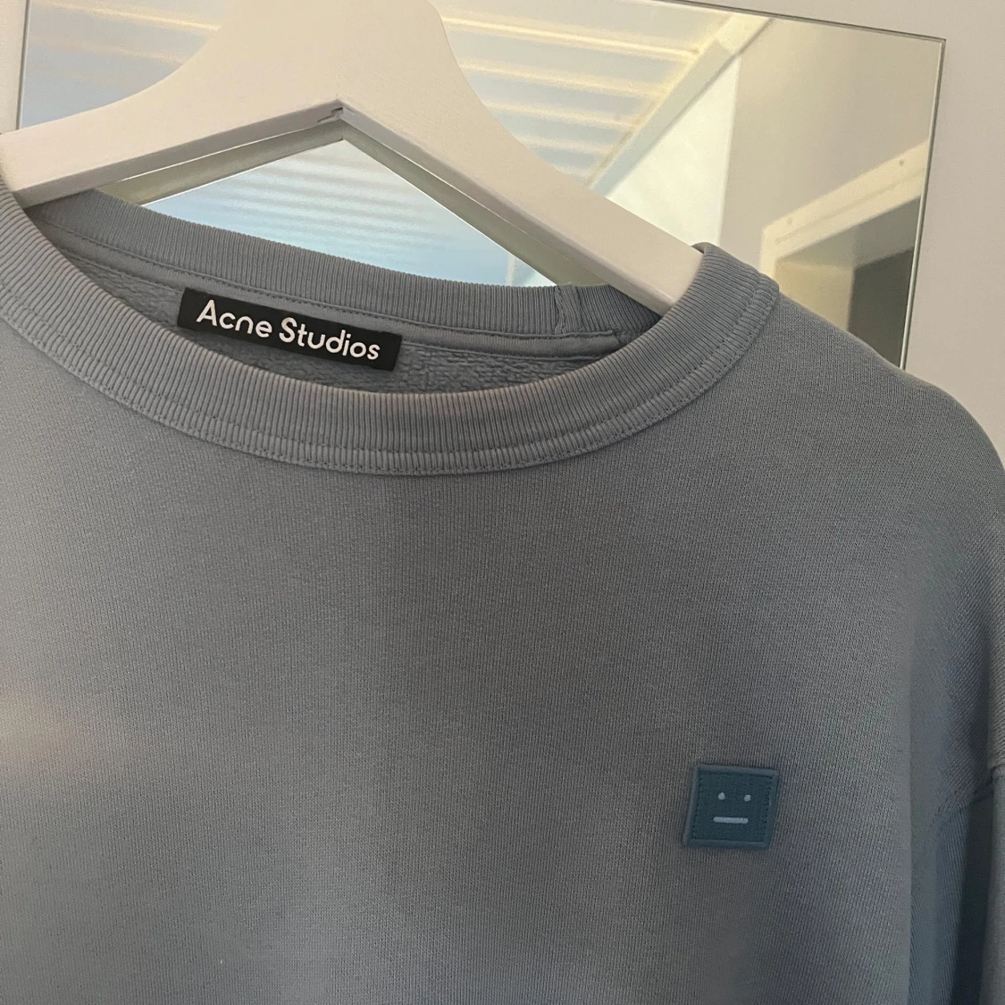 Blå sweatshirt från Acne Studios - 1