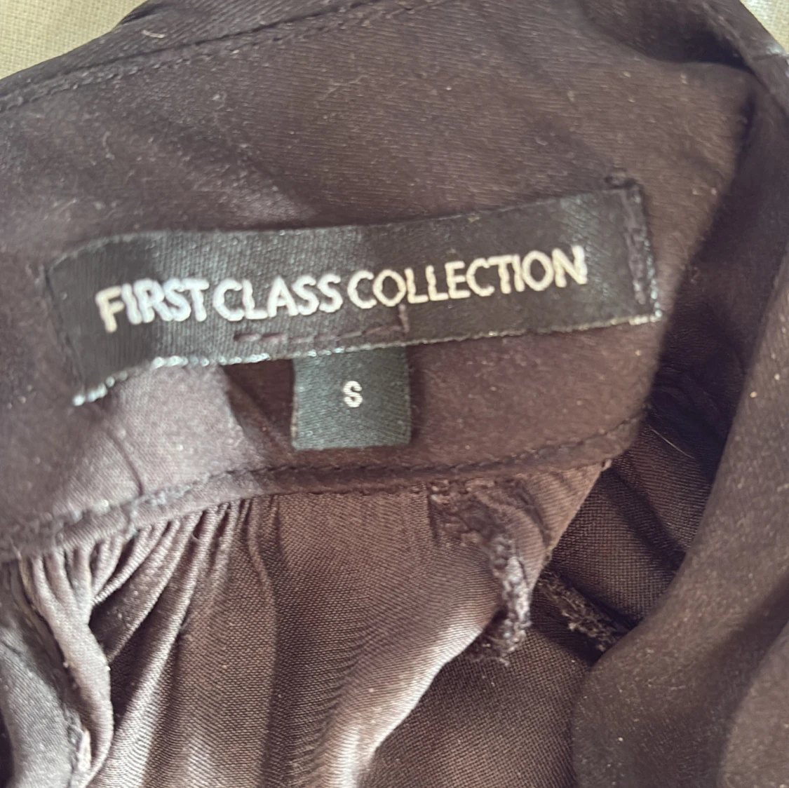 Svart blus från First Class Collection - 2