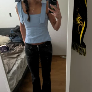 Zara topp - Säljer den populära Zara toppen som aldrig kommit till använding❤️