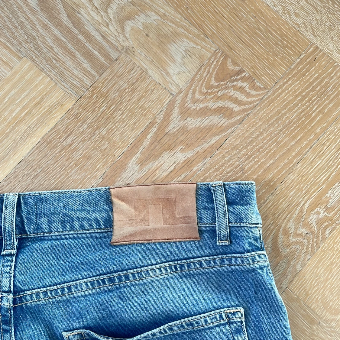 Blå slim fit jeans från J.Lindeberg - 2