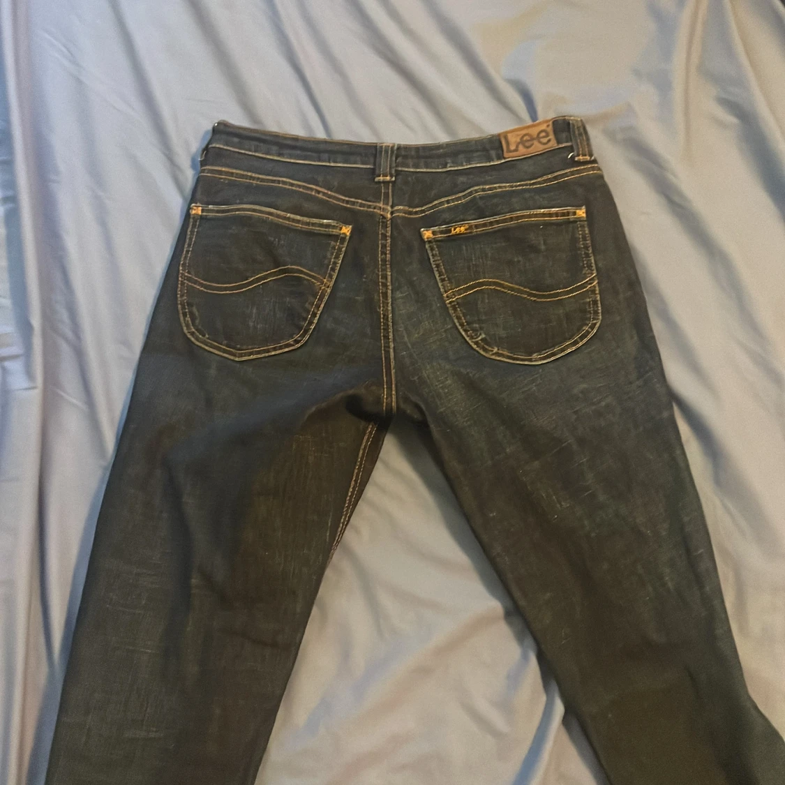 Mörkblå jeans från Lee
