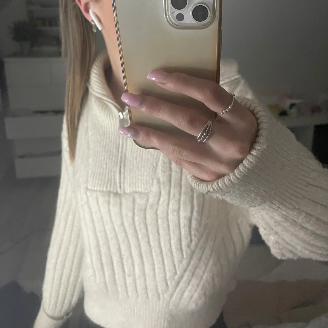 Beige stickad tröja med dragkedja - 1