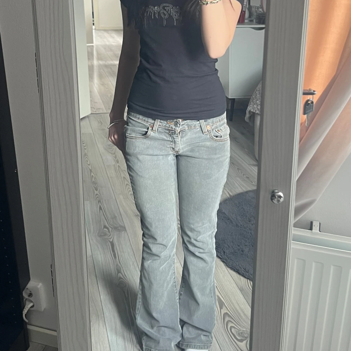 Low waist Levi’s jeans! - 2