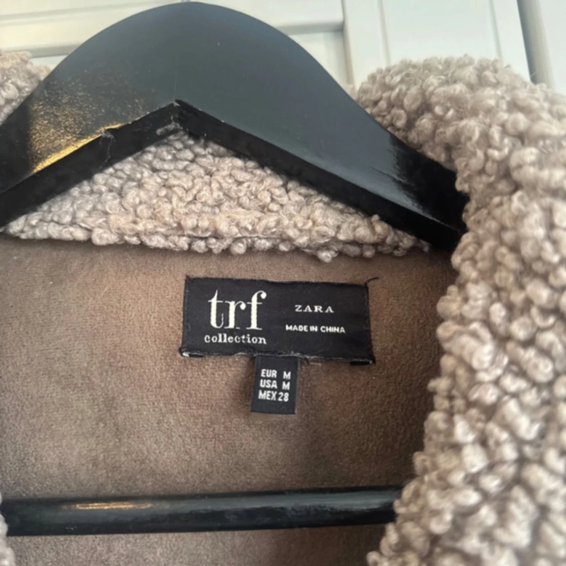 Beige teddyjacka från Zara - 1