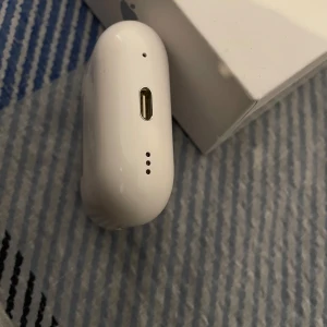 Trådlösa hörlurar -  Pris kan diskuteras, Skriv för mer info.